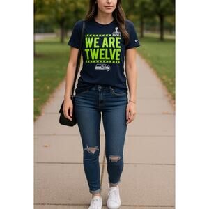 Nike NFL Seattle Seahawks We Are Twelve T-Shirt Women’s S Navy Blue